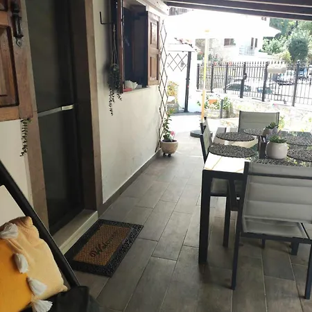 Sea La Vie * Κεραμίδι